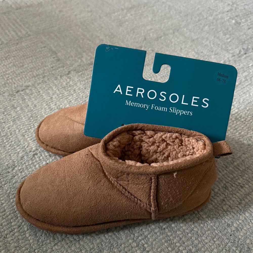 Aerosoles Memory Foam Slippers Tan Faux Suede Fur Lined Bootie Women's M 6.5-7.5